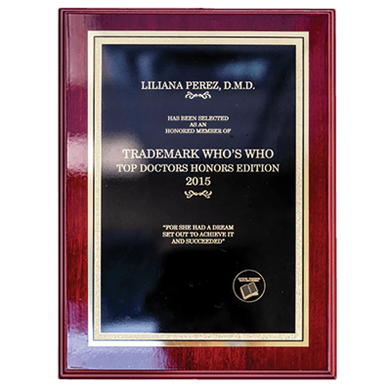 Marca registrada Who's Who Top Doctors Honors Edition 2015 - Liliana Perez DMD - Pelican Dental Care Vero Beach
