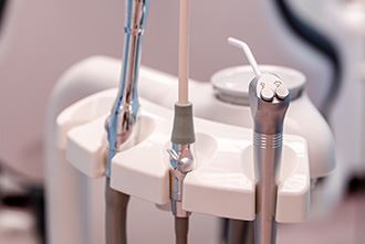 Gum Disease (Periodontitis & Gingivitis)